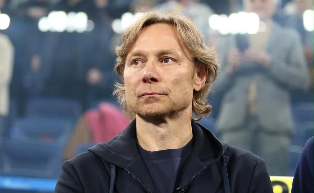 Валерий Карпин