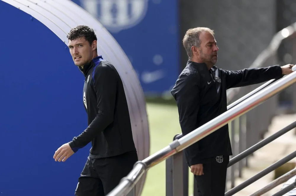 Andreas Christensen y Hansi Flick